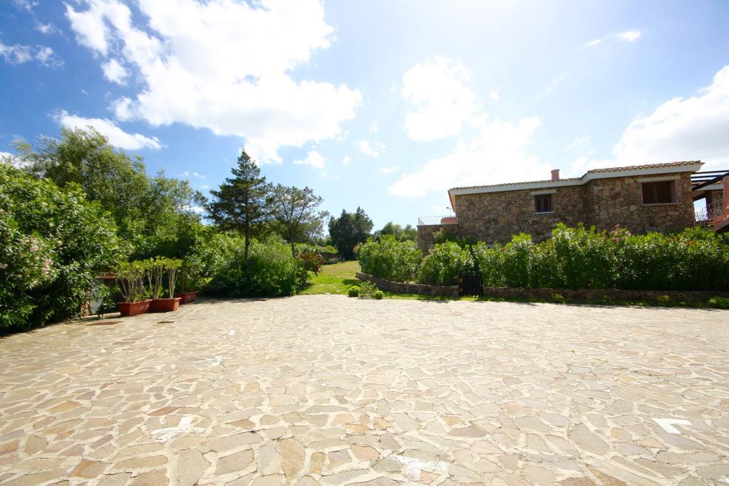 Residenze Dei Fiori Villa Porto Rotondo Exterior photo