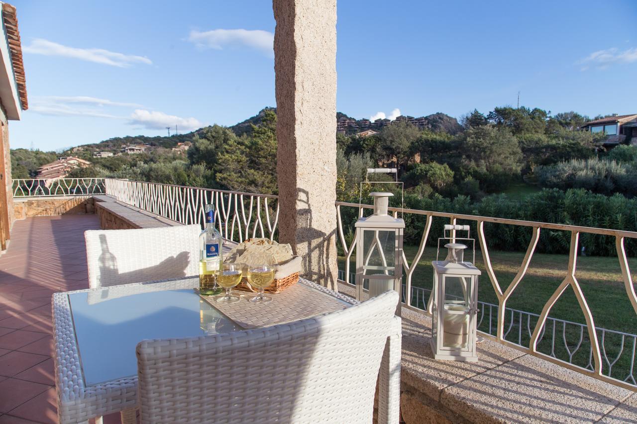 Residenze Dei Fiori Villa Porto Rotondo Exterior photo
